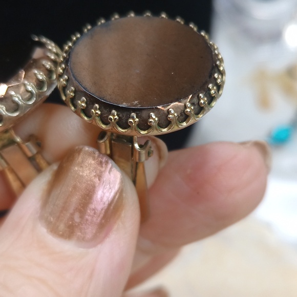 Vintage ELSA SCHIAPARELLI Unsigned Chocolate Brown Earrings and MOP necklace - Picture 14 of 16